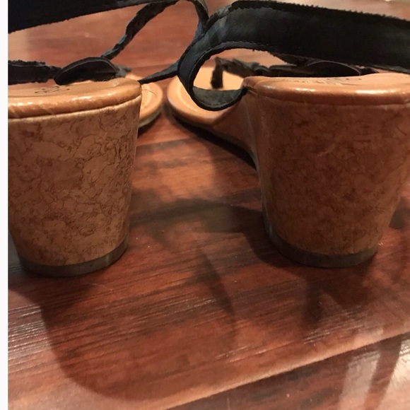 Little Black Wedge Sandal - Picture 3 of 4